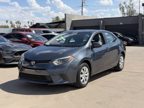 Used 2016 Toyota Corolla LE FWD image 1