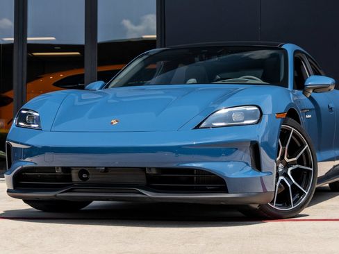 Certified 2025 Porsche Taycan AWD/4WD image 7