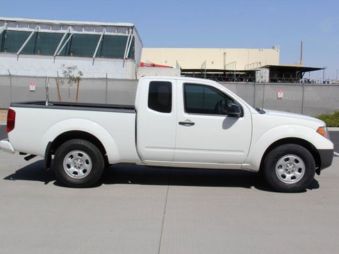 Used 2020 Nissan Frontier S w/ S Utility Package RWD image 4