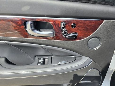 Used 2016 Hyundai Equus Ultimate RWD image 28