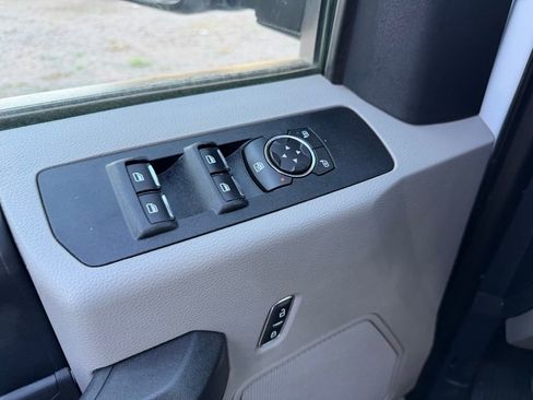 Used 2022 Ford F250 XL w/ STX Appearance Package image 27