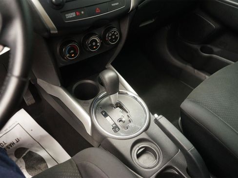 Used 2013 Mitsubishi Outlander Sport ES FWD image 28