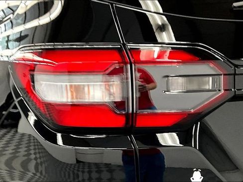 Used 2025 Honda Pilot Touring image 36
