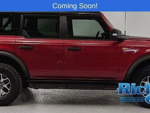 Certified 2025 Ford Bronco Badlands AWD/4WD image 2
