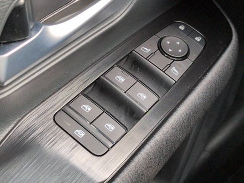 Used 2026 Nissan Kicks SV FWD image 21