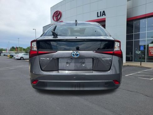 Used 2022 Toyota Prius LE FWD image 4