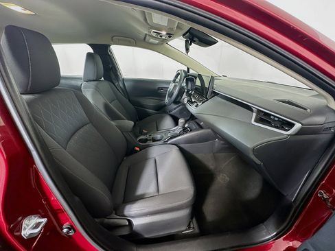 Used 2024 Toyota Corolla LE image 30