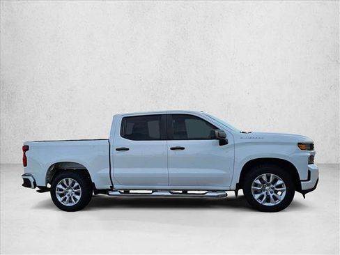 Used 2021 Chevrolet Silverado 1500 Custom image 4