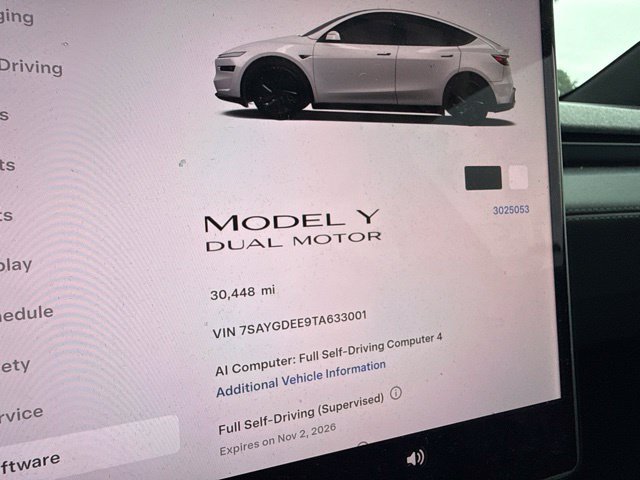 Used 2026 Tesla Model Y Long Range AWD/4WD image 17