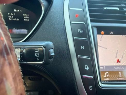 Used 2019 Lincoln Nautilus Reserve AWD/4WD image 22
