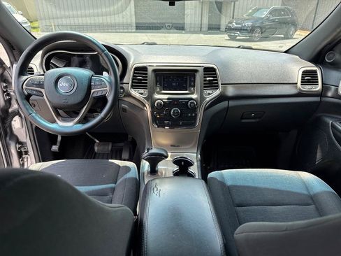 Used 2014 Jeep Grand Cherokee Laredo w/ Quick Order Package 23E AWD/4WD image 5