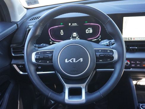 Used 2023 Kia Sportage EX image 40