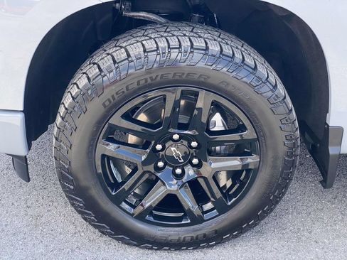 Used 2025 Chevrolet Silverado 1500 RST AWD/4WD image 38