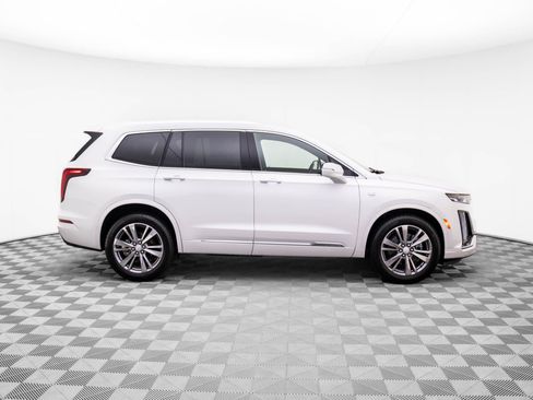 New 2025 Cadillac XT6 Premium Luxury image 7