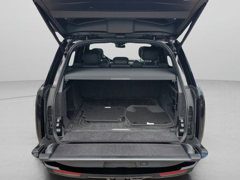 Used 2023 Land Rover Range Rover SE AWD/4WD image 5