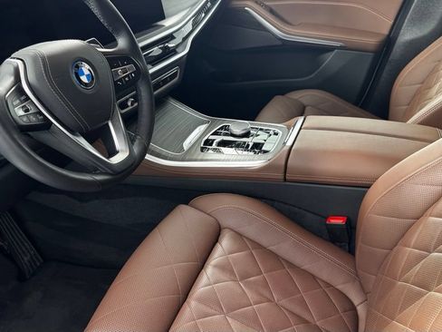 Used 2024 BMW X5 xDrive50e w/ Premium Package AWD/4WD image 13
