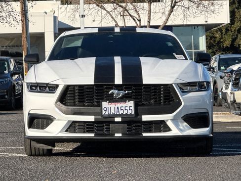 Used 2024 Ford Mustang Premium image 5