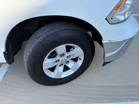 Used 2017 RAM 1500 Classic SLT image 37