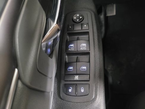 Used 2022 RAM 1500 Classic SLT w/ Electronics Group image 27