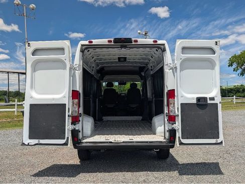 Used 2026 RAM ProMaster 2500 w/ Convenience Group FWD image 10