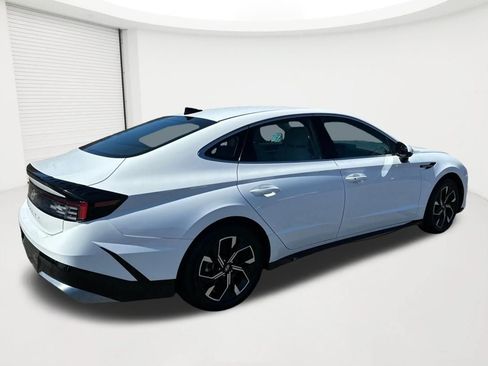 Used 2024 Hyundai Sonata SEL FWD image 5