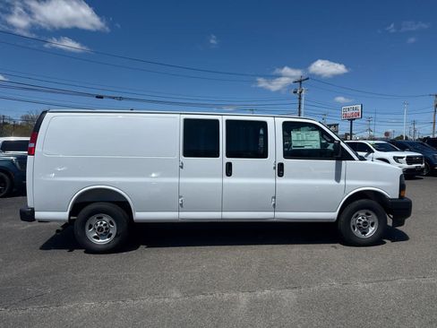 New 2026 GMC Savana 2500 Extended w/ Driver Convenience Package RWD image 6