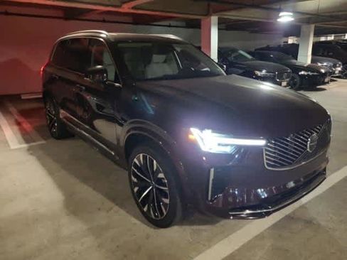 Used 2025 Volvo XC90 T8 Ultra image 6