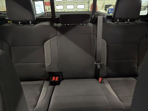 Used 2026 GMC Sierra 2500 SLE w/ SLE Value Package; image 27