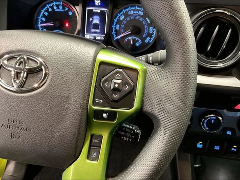 Used 2023 Toyota Tacoma TRD Off-Road image 25