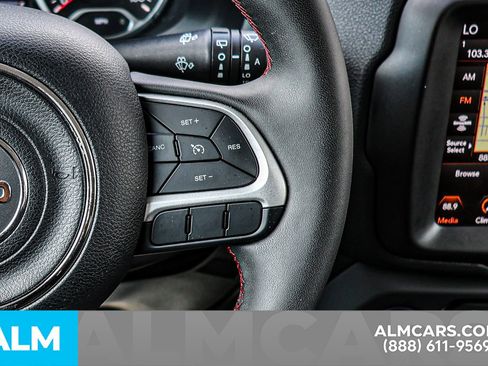 Used 2023 Jeep Renegade Trailhawk image 32