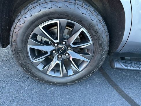 Used 2022 Chevrolet Tahoe Z71 w/ Z71 Off-Road Package image 33