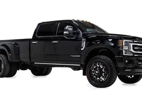 Used 2017 Ford F350 Platinum w/ Platinum Ultimate Package AWD/4WD image 1