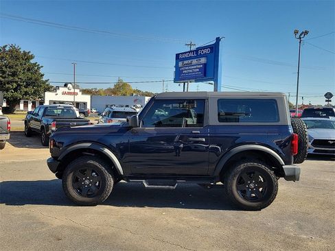 Used 2021 Ford Bronco 2-Door image 3