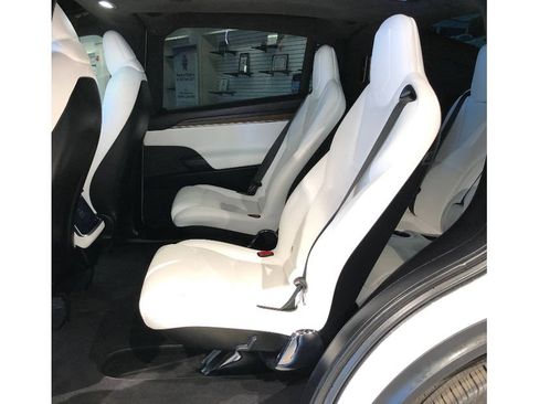 Used 2023 Tesla Model X image 22