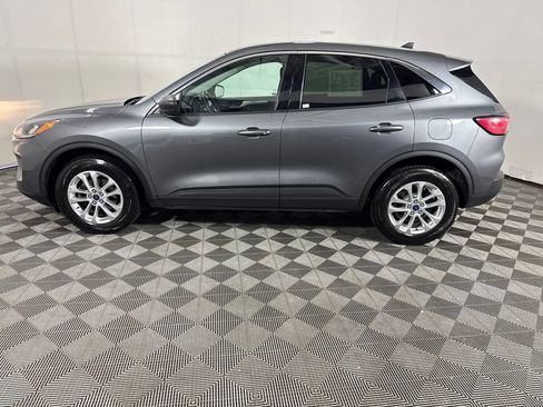 Used 2022 Ford Escape SE AWD/4WD image 8