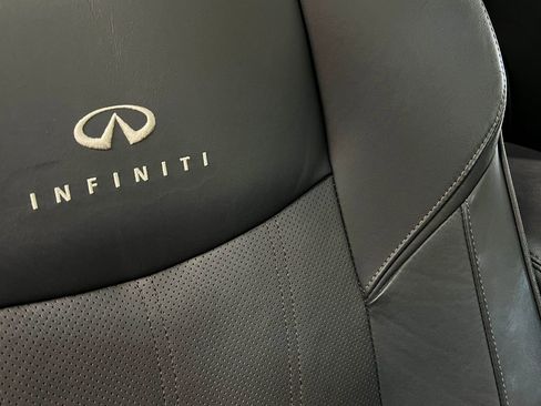 Used 2014 INFINITI Q70 3.7 w/ Premium Package AWD/4WD image 19