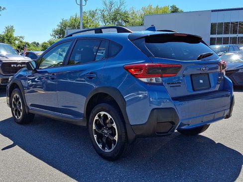 Used 2023 Subaru Crosstrek 2.0i Premium image 4
