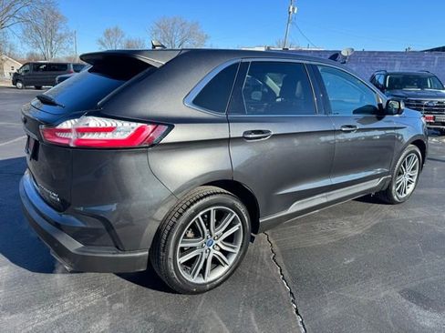 Used 2020 Ford Edge Titanium image 5