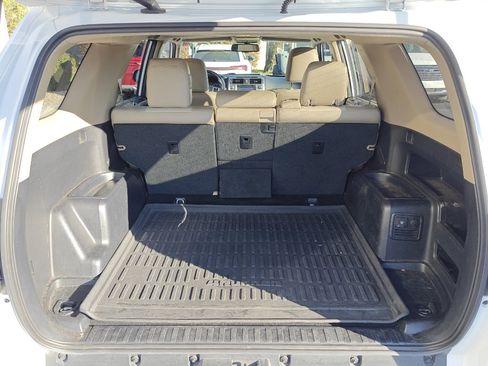 Used 2018 Toyota 4Runner SR5 Premium image 29