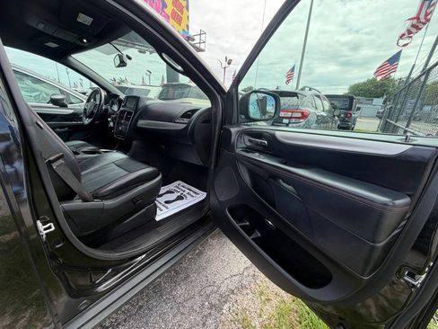 Used 2018 Dodge Grand Caravan GT FWD image 21