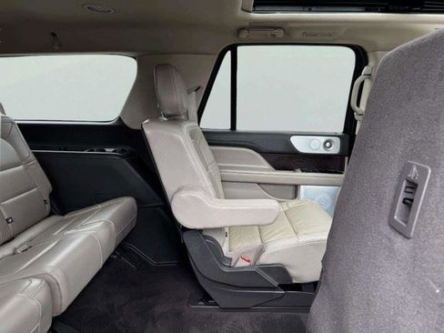 Used 2024 Lincoln Navigator L Reserve AWD/4WD image 48