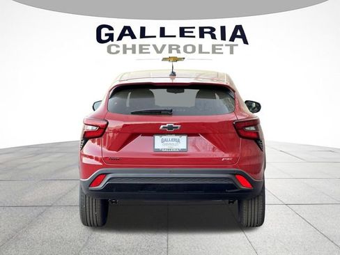 New 2026 Chevrolet Trax RS w/ Sunroof Package FWD image 6