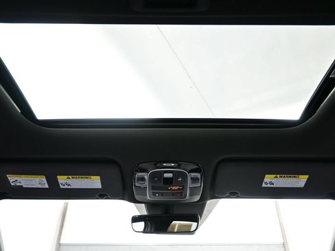 Used 2022 Hyundai Santa Cruz SEL Premium AWD/4WD image 18
