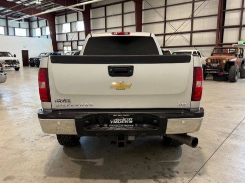 Used 2011 Chevrolet Silverado 2500 LTZ w/ LTZ Plus Package AWD/4WD image 9
