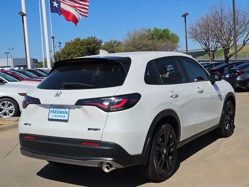 New 2026 Honda HR-V Sport image 5