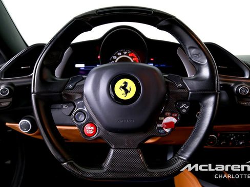 Used 2018 Ferrari 488 GTB RWD image 14