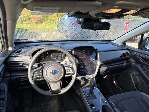 Used 2025 Subaru Crosstrek 2.5i Premium AWD/4WD image 11