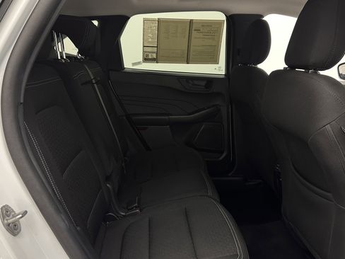 Used 2025 Ford Escape Active image 31