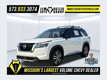 Used 2024 Nissan Pathfinder Platinum