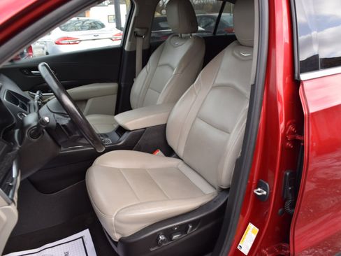 Used 2021 Cadillac XT4 Premium Luxury image 34